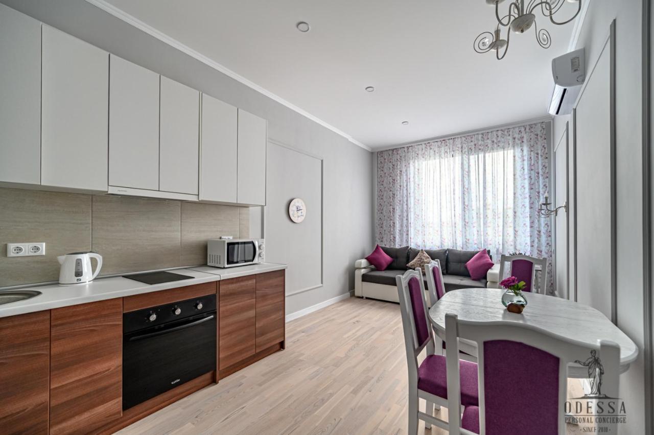 City Center New House Одесса Экстерьер фото